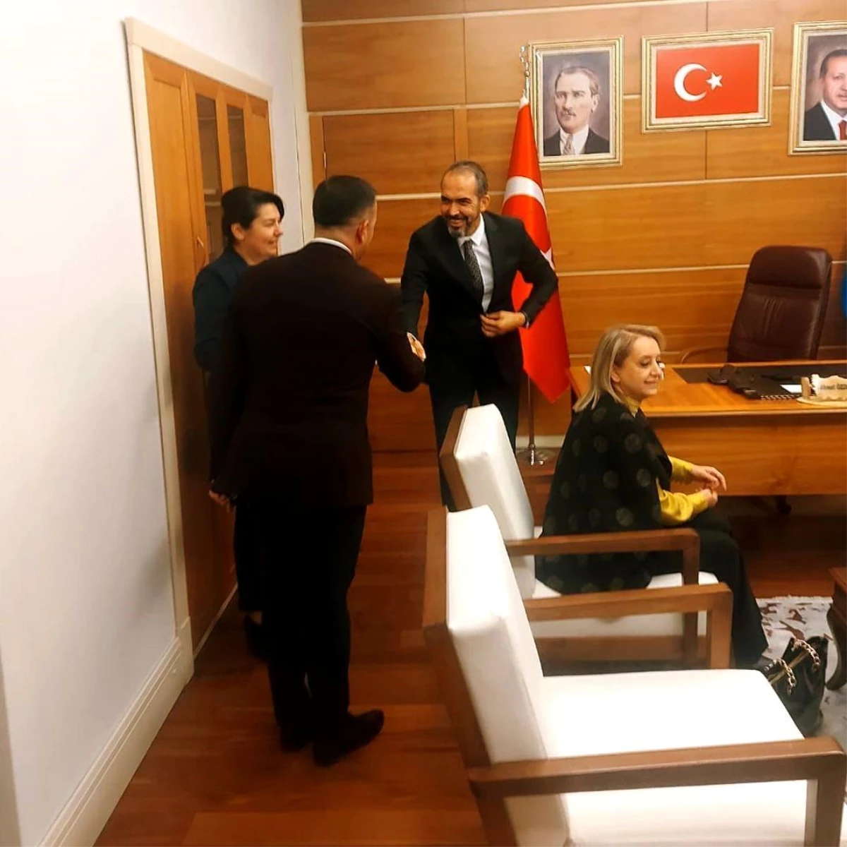 Biga Belediye Başkanı Ankara\'da ziyaretlerde bulundu
