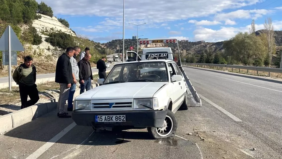 Burdur-Antalya Karayolunda Kaza: 1 Yaralı