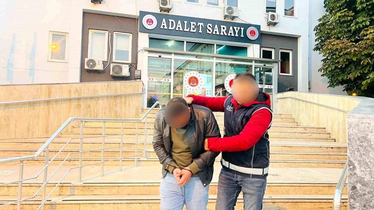 Kocaeli\'de 11 düzensiz göçmen yakalandı, 2 kişi tutuklandı
