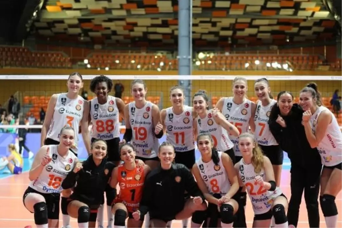 Eczacıbaşı, Maritza Plovdiv\'i 3-0 mağlup etti