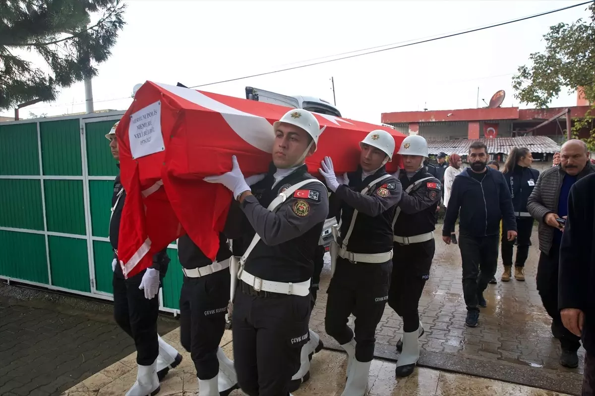 Hatay\'da Polis Memuru Trafik Kazasında Hayatını Kaybetti