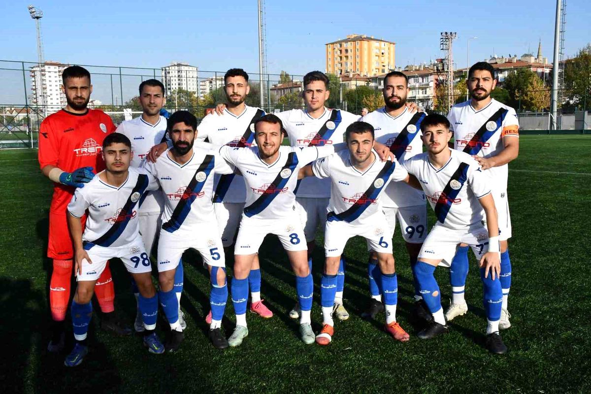 Kayseri Süper Amatör Küme B Grubu\'nda Liderlik Mücadelesi