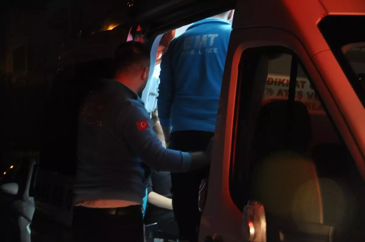 Lüleburgaz'da Ev Yangını: Ev Sahibi Dumandan Etkilendi