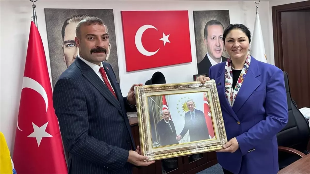MHP Edirne İl Başkanı ve Yönetimi AK Parti İl Başkanını Ziyaret Etti