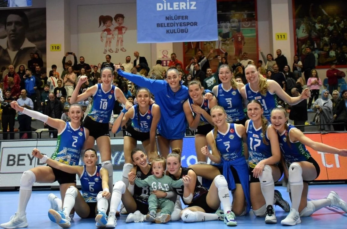Nilüfer Belediyespor Kadın Voleybol Takımı CEV Challenge CUP\'ta bir üst tura yükseldi