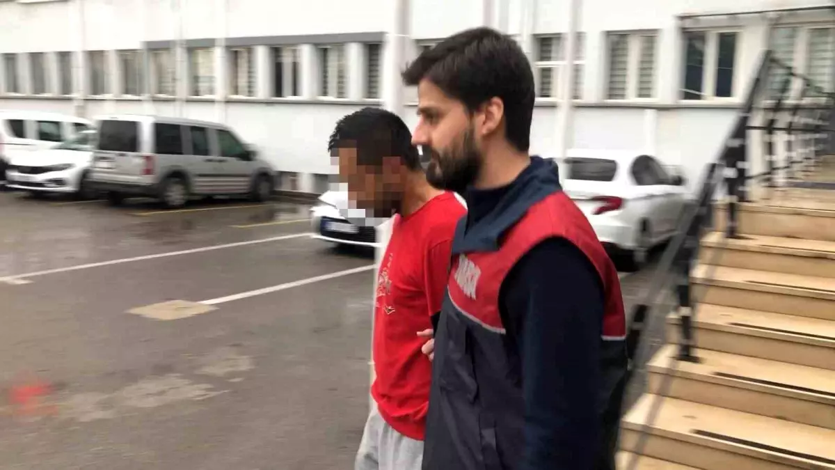 Bursa\'da Tarihi Aşevinin Kurşun Levhaları Çalındı