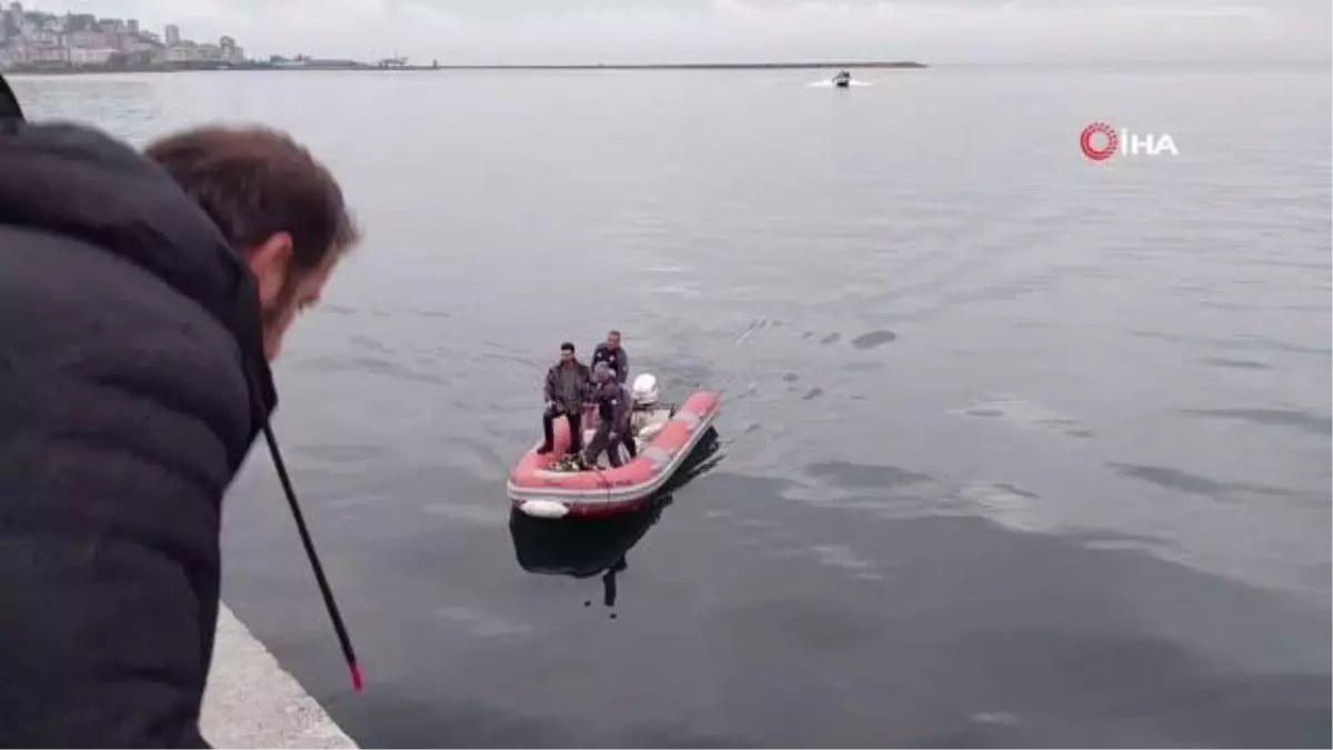 Sahilde gezen 11 yaşındaki çocuk denize düştü