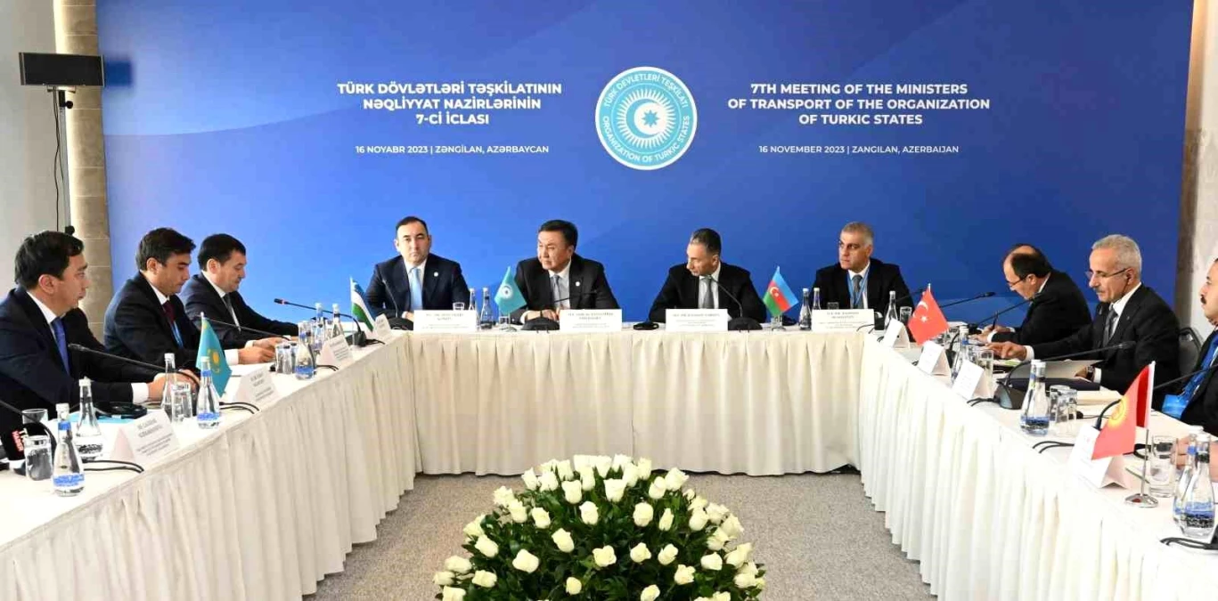 Ulaştırma ve Altyapı Bakanı Uraloğlu: "Zengezur bağlantısı Kafkasya\'daki normalleşme için hayati önem taşıyor"