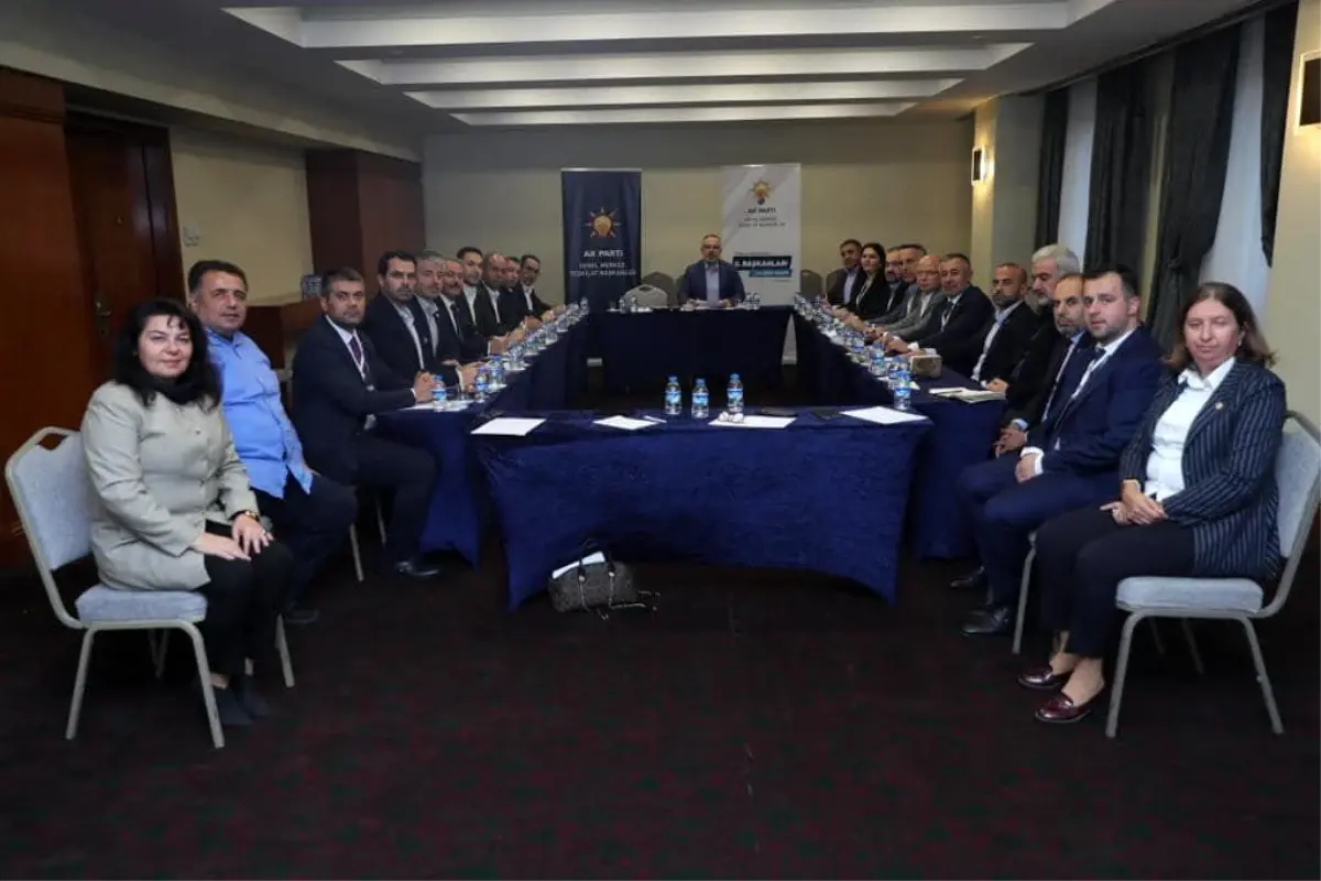 AK Parti Bilecik İl Başkanı Serkan Yıldırım, İl Başkanları Çalışma Kampı\'na katıldı