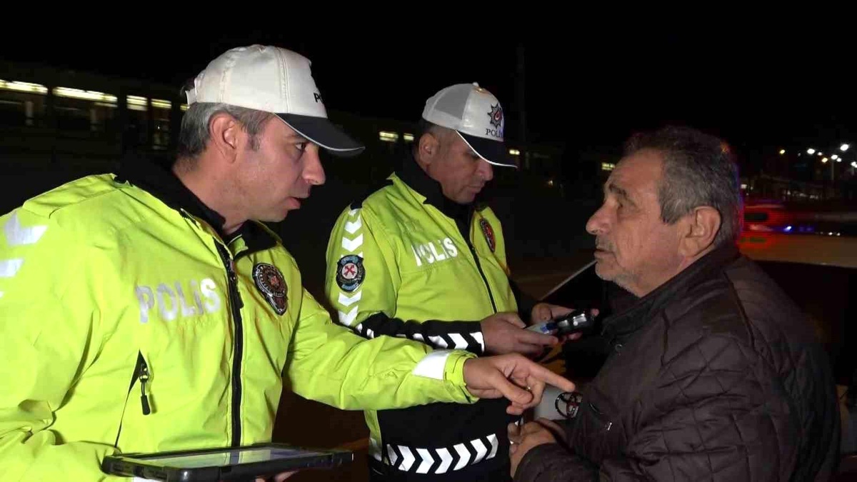 Bursa\'da Alkol Uygulamasında Sürücü Yer Değiştirdi