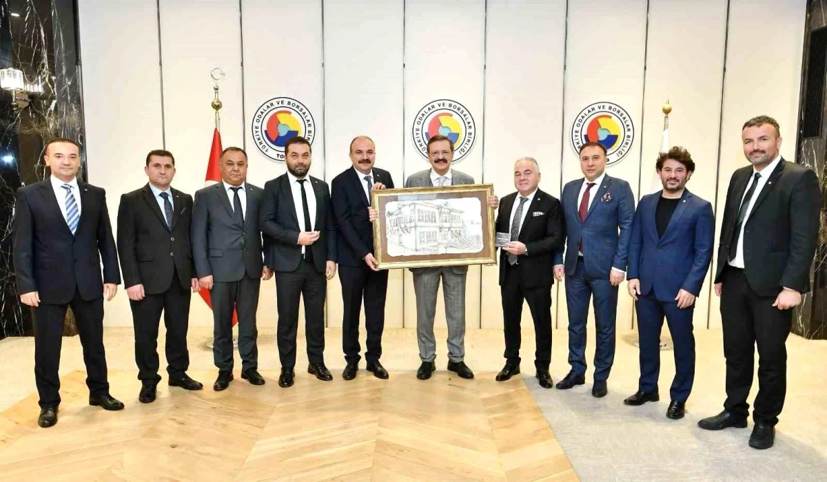 Safranbolu Ticaret ve Sanayi Odası Başkanı Erol Altuntepe, TOBB Başkanı Rifat Hisarcıklıoğlu\'nu ziyaret etti