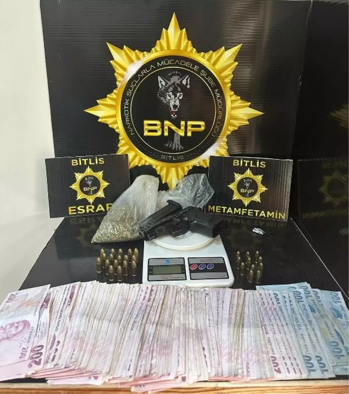 Bitlis'te Uyuşturucu Operasyonu: 2 Şüpheli Tutuklandı