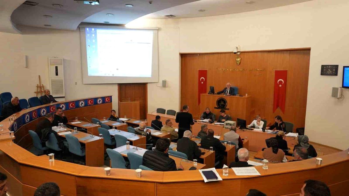 Düzce Belediyesi 2024 Yılı Bütçesini 2 Milyar 275 Milyon TL Olarak Belirledi