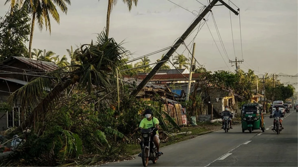 Filipinler\'in Burias Adası\'nda 6,7 büyüklüğünde deprem meydana geldi