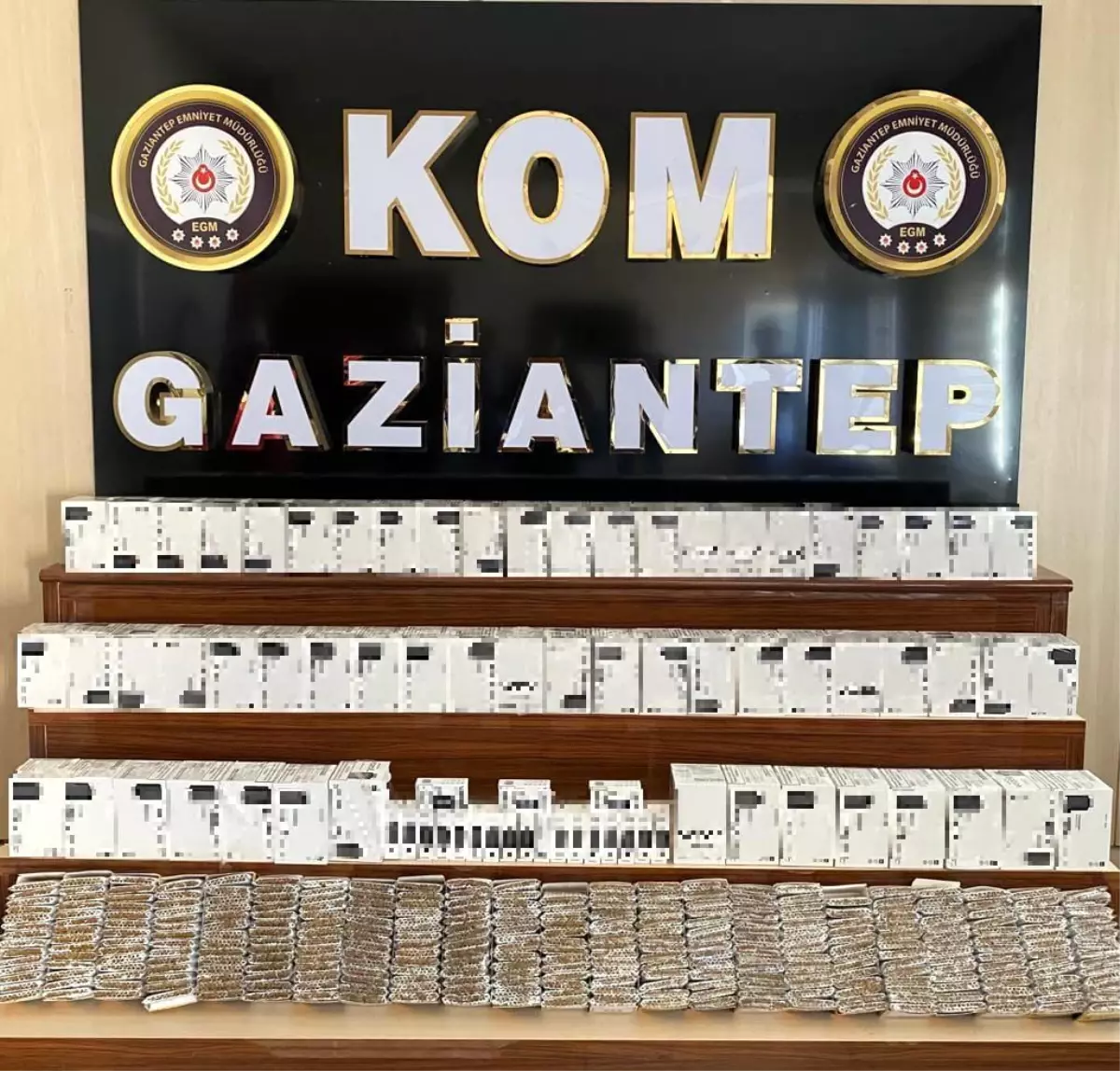 Gaziantep\'te Kaçak Sigara Operasyonu: Binlerce Sigara Ele Geçirildi