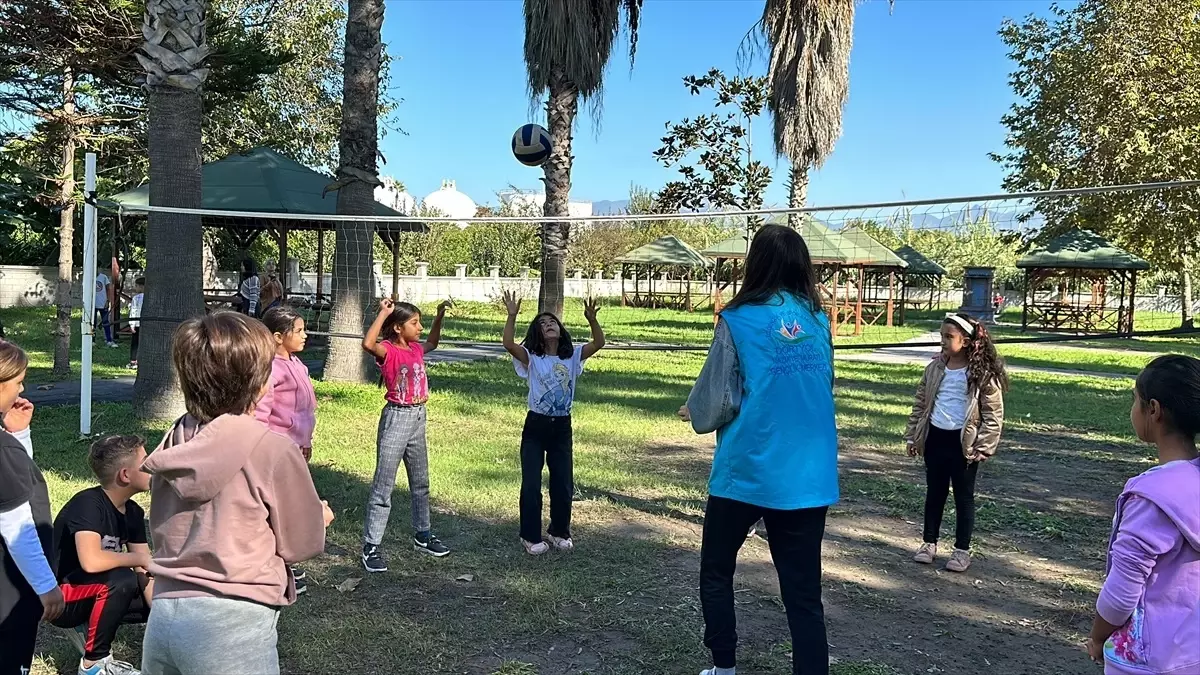 Depremzede çocuklara moral etkinliği düzenlendi