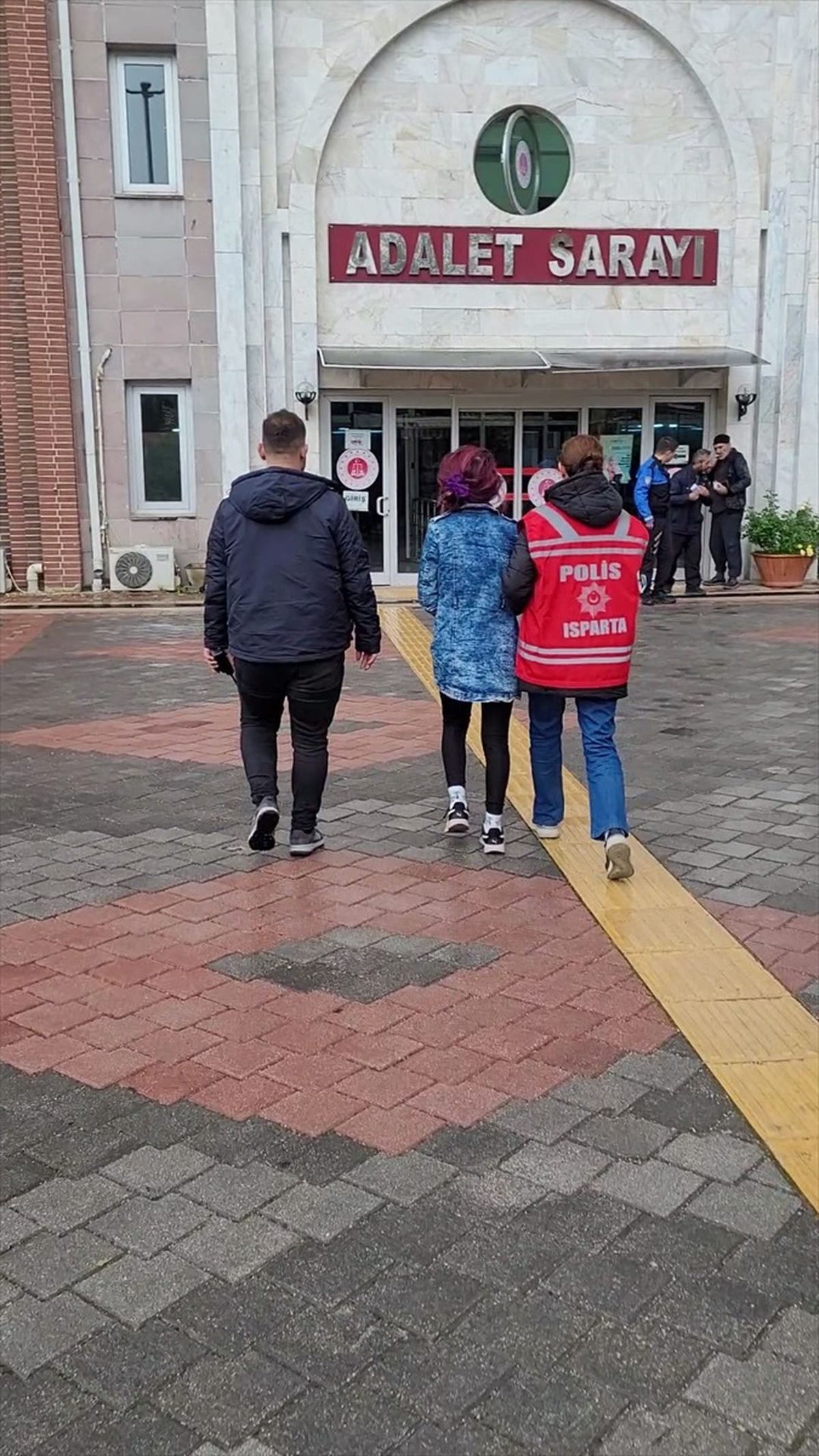 Isparta\'da firari hükümlü yakalandı
