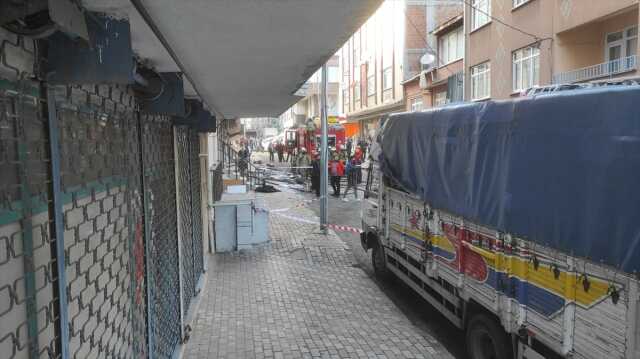 İstanbul'da bir binada patlama: 1 kişi hayatını kaybetti, 5 kişi yaralandı İstanbul'da bir binada patlama: 1 kişi hayatını kaybetti, 5 kişi yaralandı