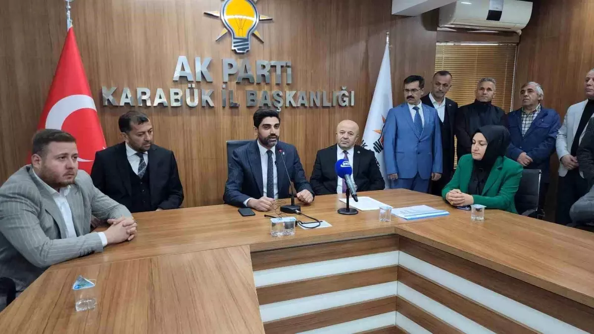 Karabük\'te AK Parti\'de ilk aday adaylığı başvurusu yapıldı