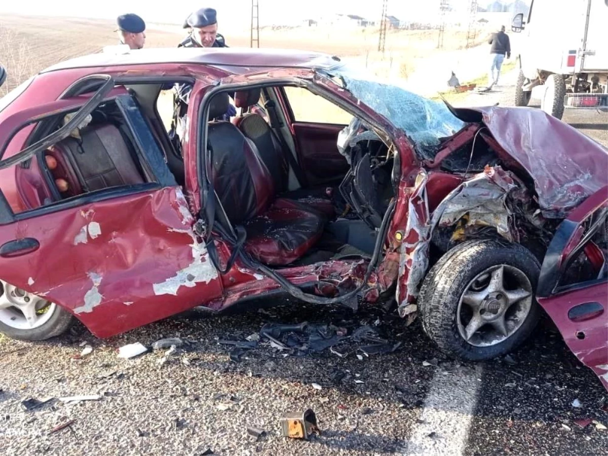 Sivas\'ta trafik kazasında ağır yaralanan İsmihan Gülseven hayatını kaybetti