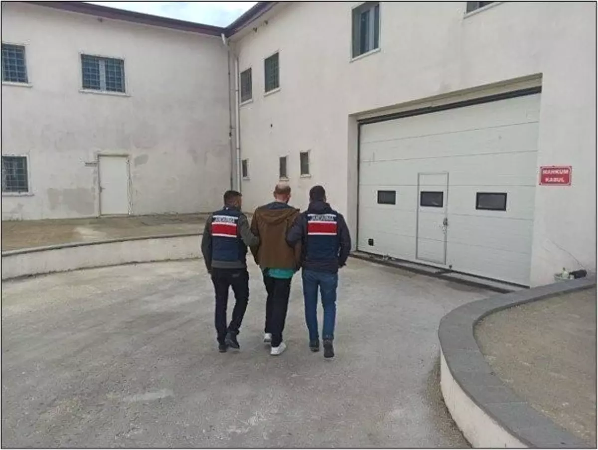 Eskişehir\'de Firari 2 Şahıs Yakalandı