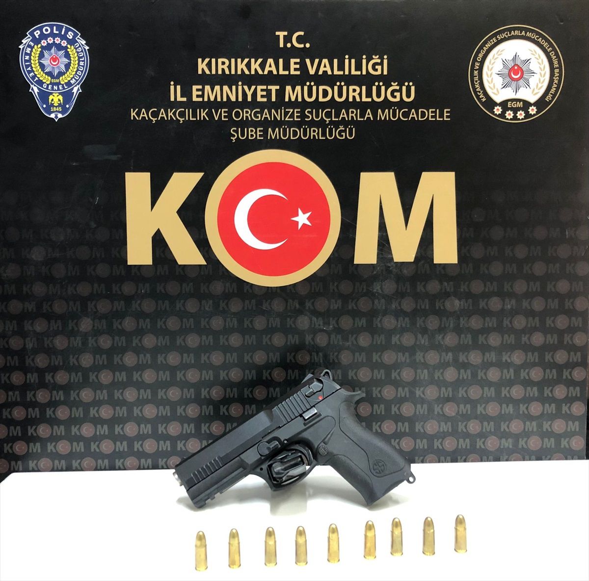 Kırıkkale\'de Ruhsatsız Tabanca ve Sahte İçki Operasyonu