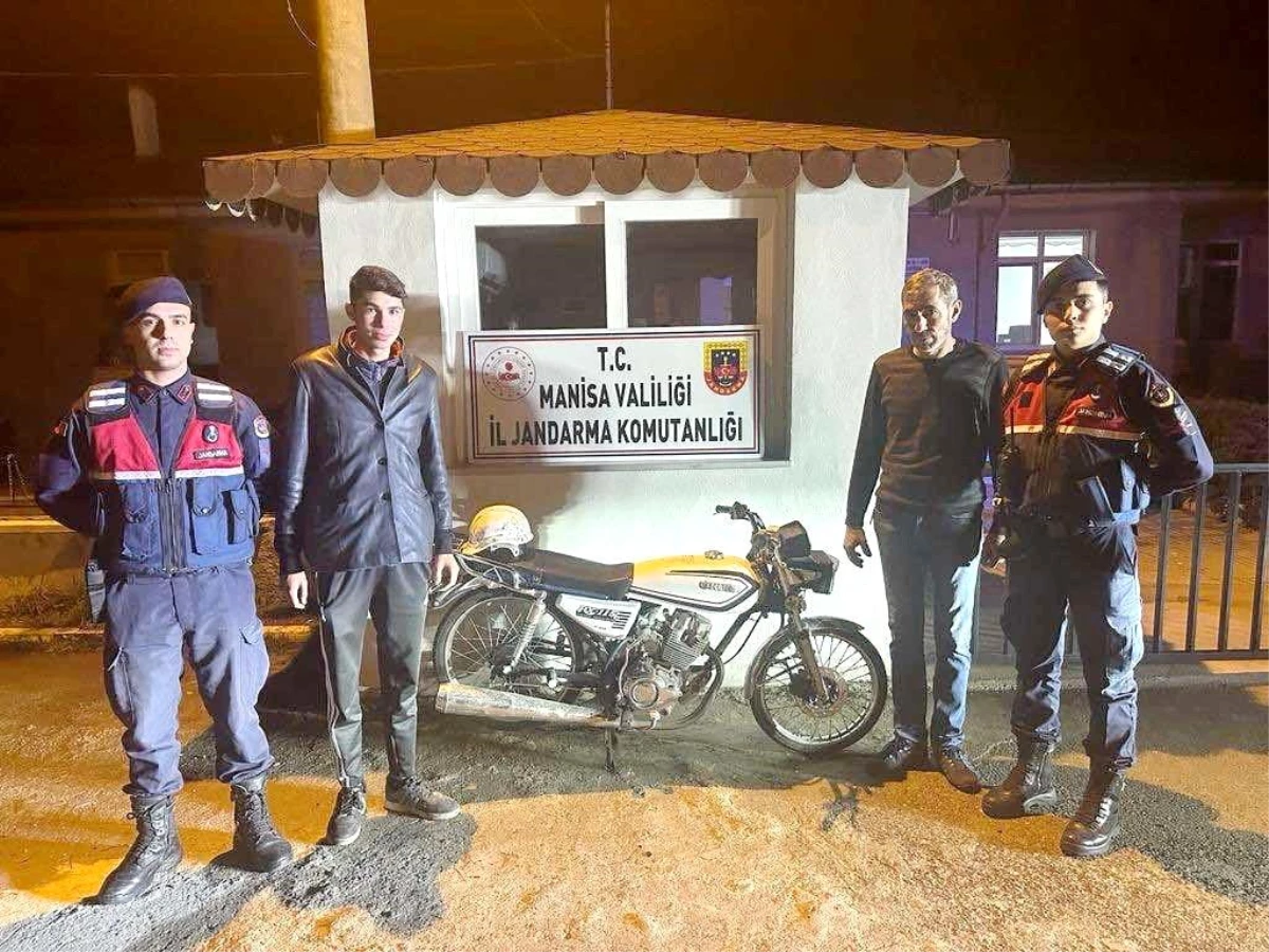 Salihli\'de çalınan motosiklet terk edilmiş halde bulundu