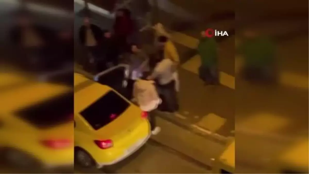 Öfkeli kadın, tartıştığı adama arka arkaya tokat attı... O anlar kamerada