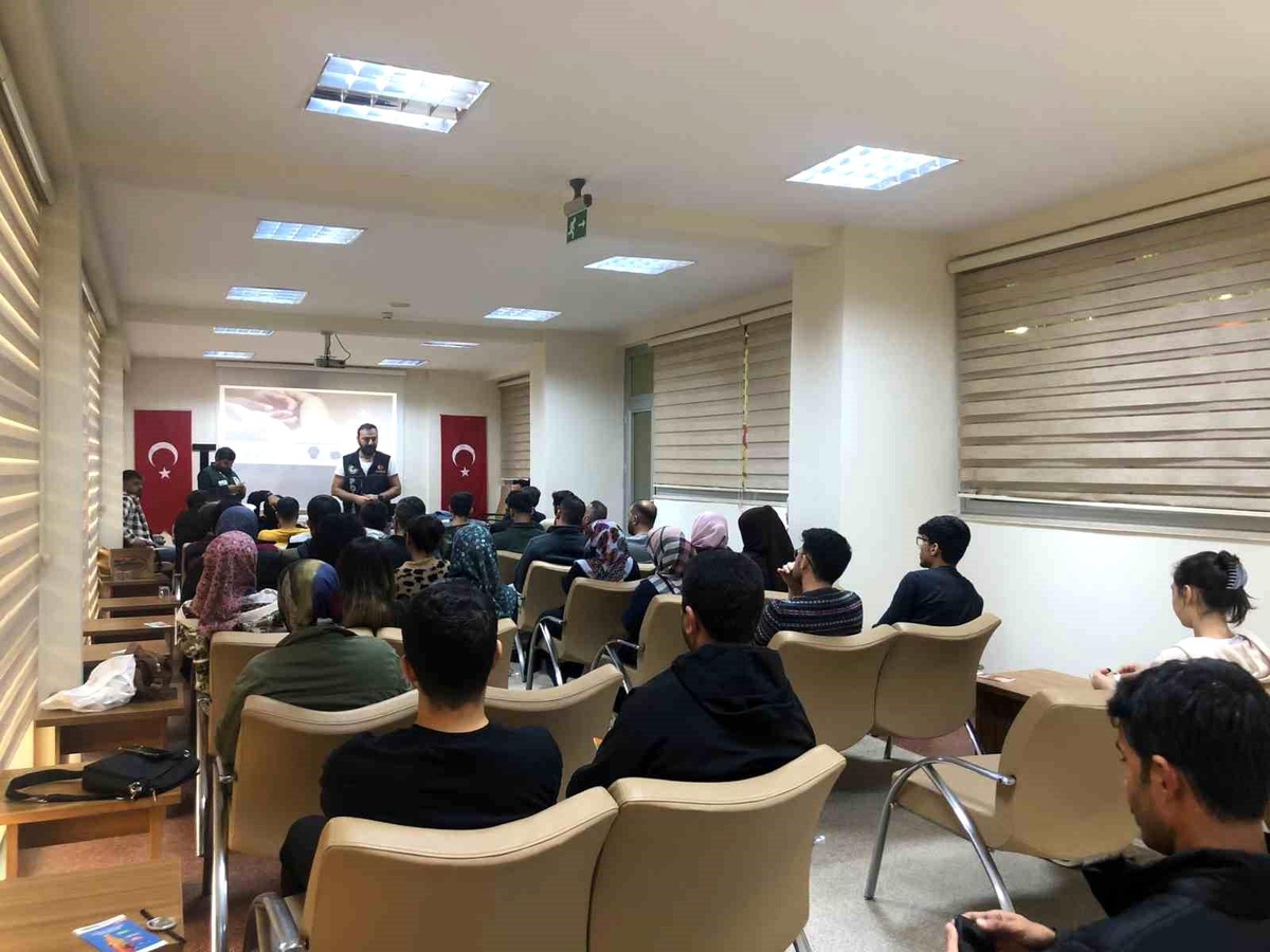 Osmaniye\'de Narkotik Suçlarla Mücadele İçin Eğitim Programı Düzenlendi