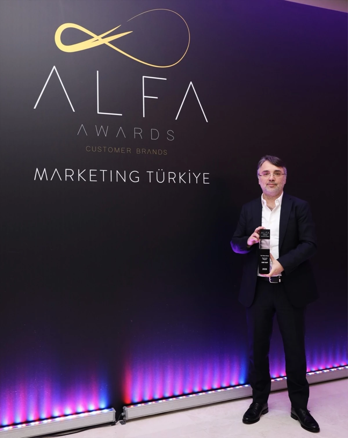 Sur Yapı, ALFA Awards\'ta Müşteri Deneyimini En İyi Yöneten Marka seçildi