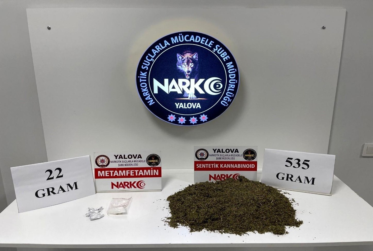 Yalova\'da Uyuşturucu Operasyonu: 1 Gözaltı, 535 Gram Sentetik Kannabinoid ve 22 Gram Metamfetamin Ele Geçirildi