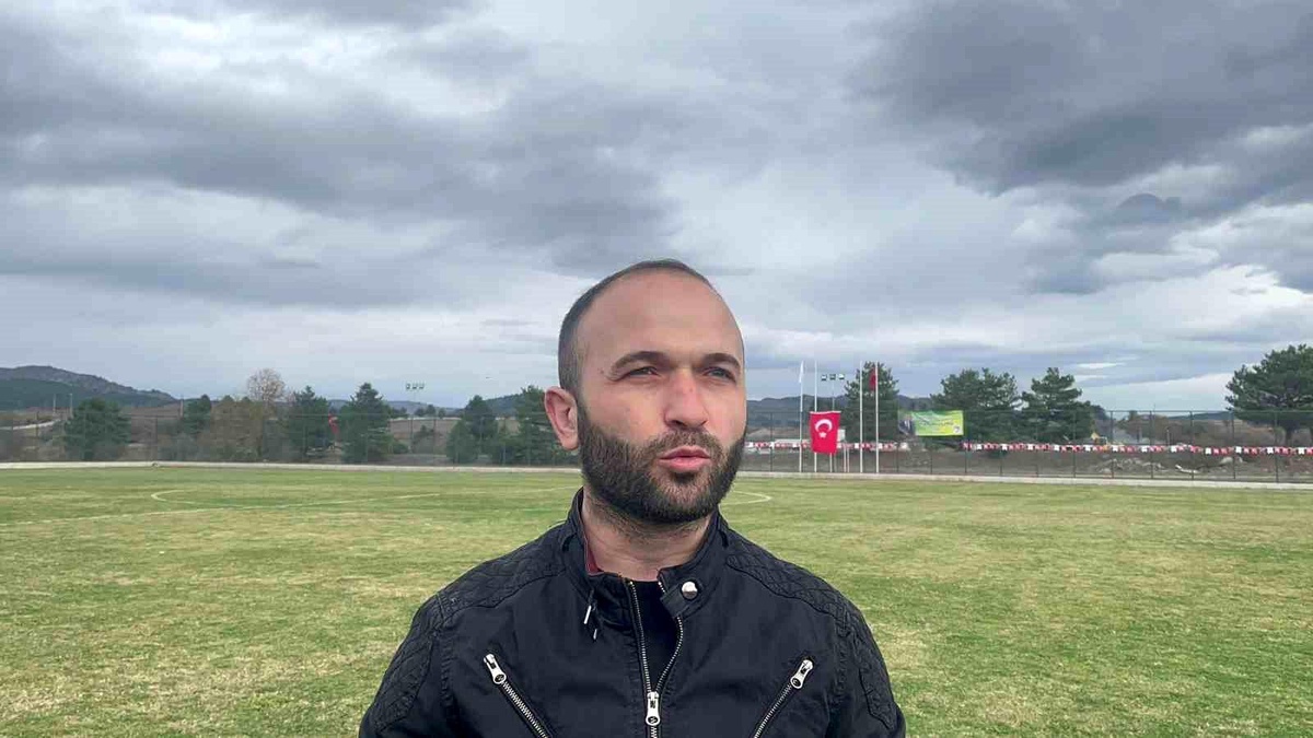 Taşköprüspor, İhsangazispor maçının kale direklerinin ölçüsü itirazıyla iptal edildi