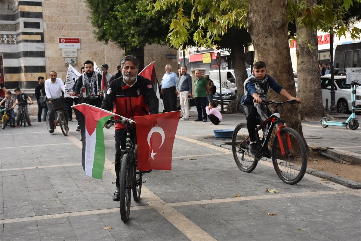 Adana\'da Filistin\'e Destek İçin Bisiklet Turu Düzenlendi