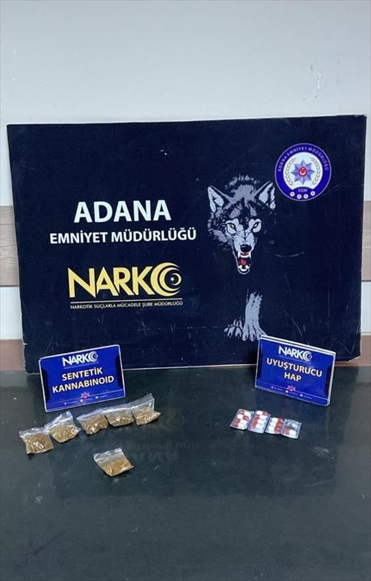 Adana\'da Uyuşturucu Operasyonu: 3 Tutuklama