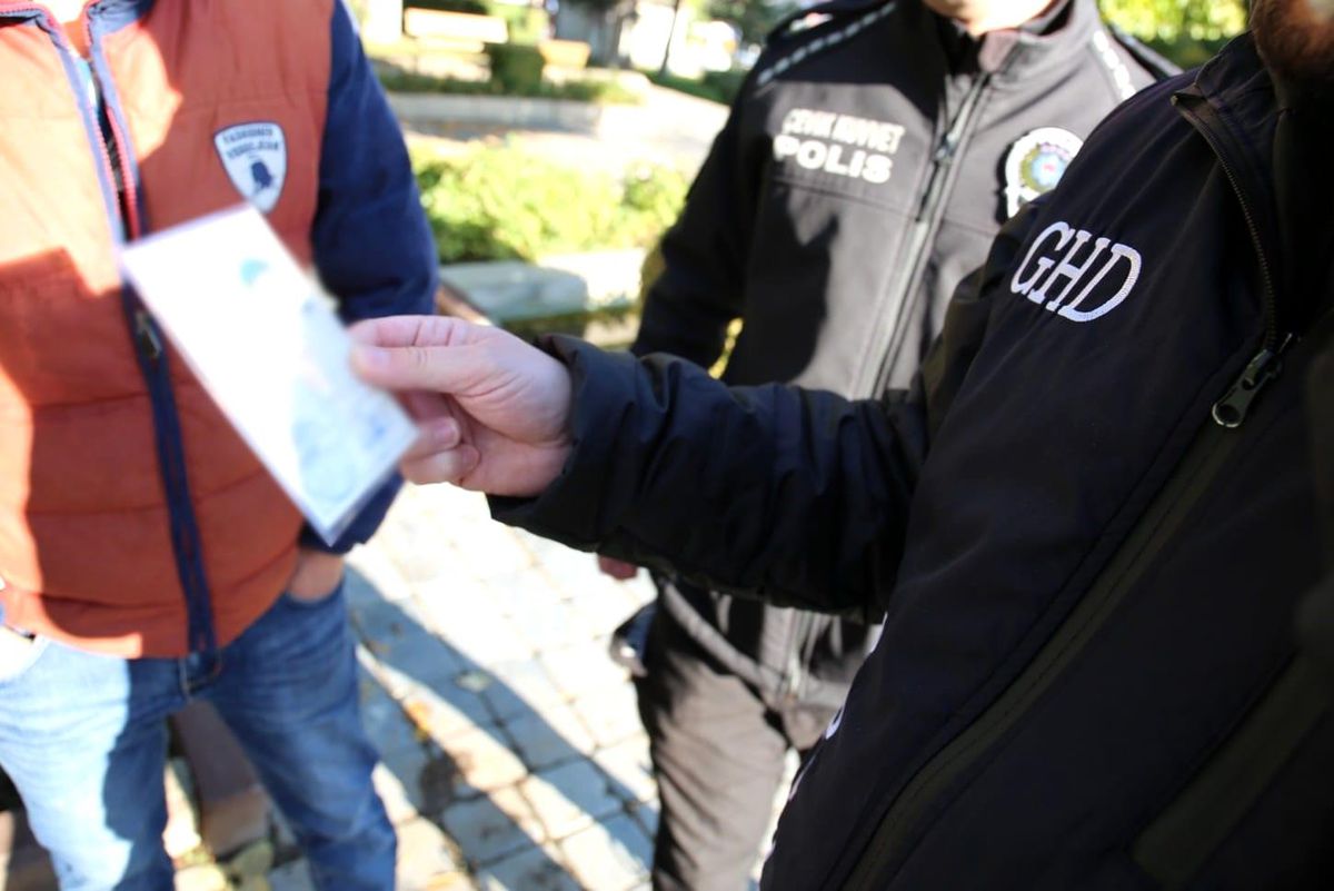 Afyonkarahisar\'da düzensiz göçle mücadele operasyonunda 5 kişi yakalandı