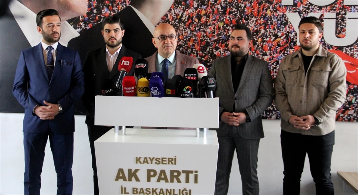 AK Parti Kayseri İl Başkanlığında "Nöbetçi Vekil" uygulaması devam ediyor