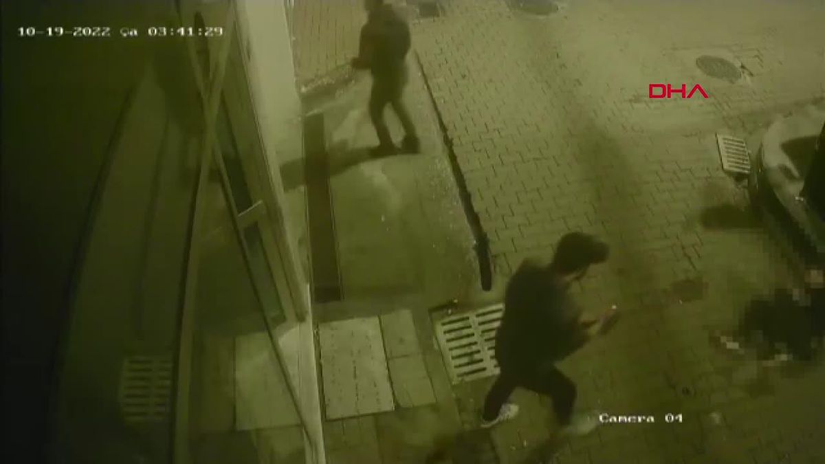 ARKADAŞLARINI ÇAĞIRIP, ÖLDÜRECEKLERİ KİŞİYİ SOKAK ÜZERİNDE ARAMIŞLAR