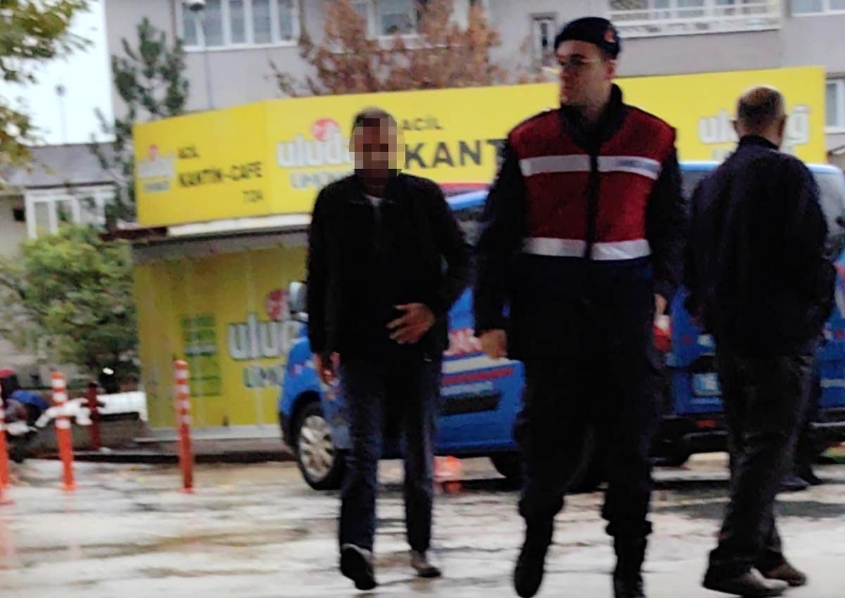 İnegöl\'de Atatürk\'e hakaret eden şahıs tutuklandı