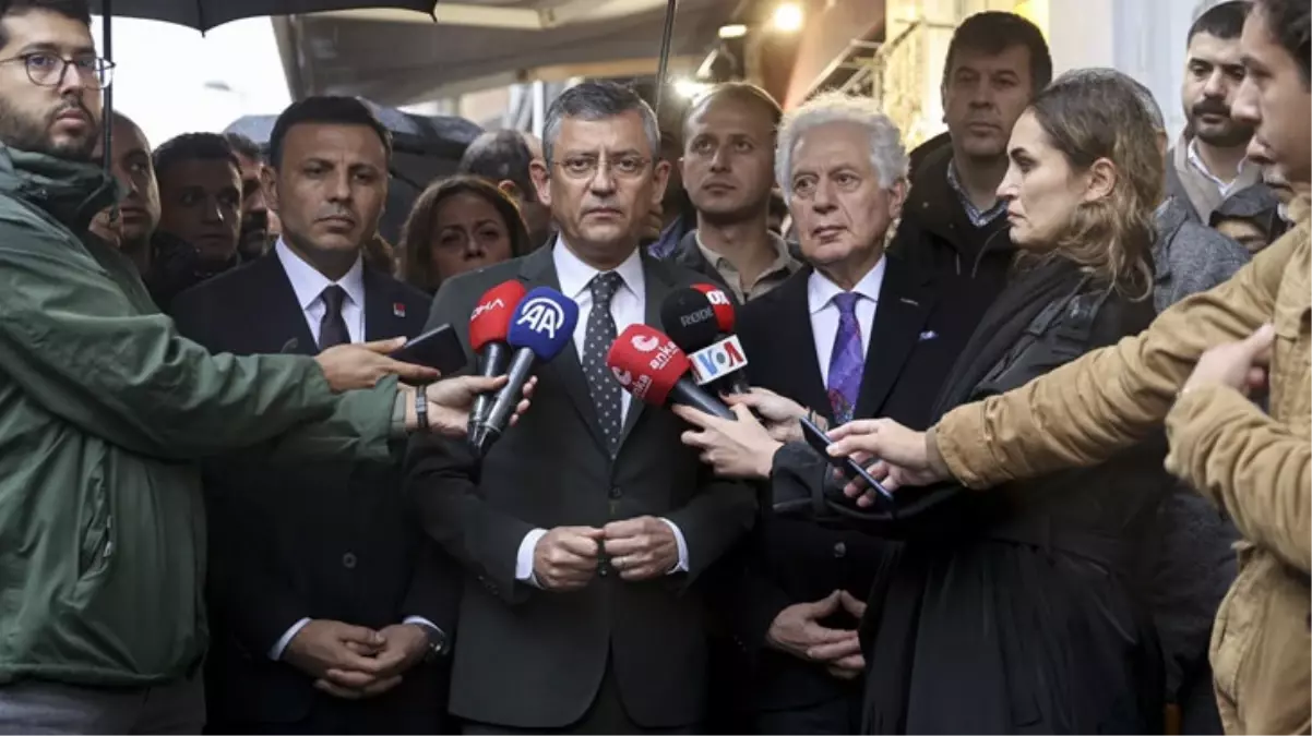 CHP lideri Özgür Özel, Hrant Dink\'in öldürüldüğü yerden çağrı yaptı: Sokaklara gelin, meydanlara gelin