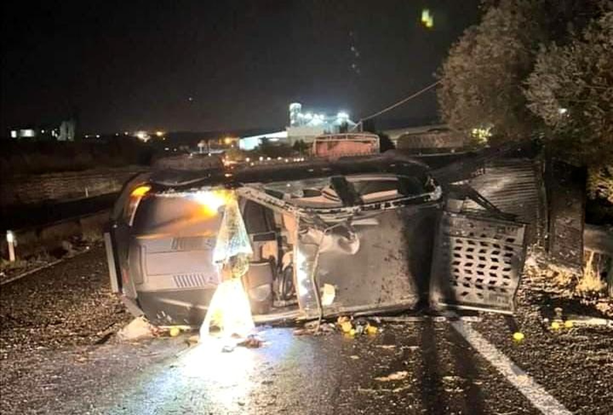 Diyarbakır\'da pikap ile kamyonet çarpıştı: 7 yaralı