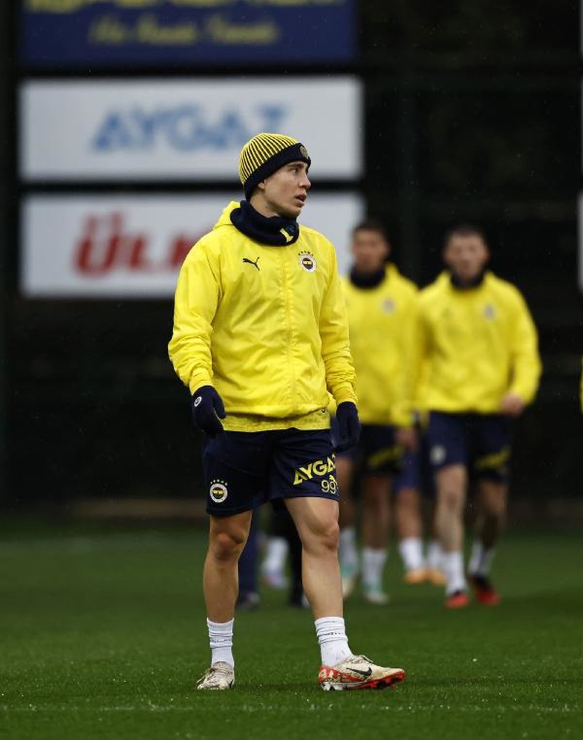 Fenerbahçe, Fatih Karagümrük maçı için hazırlıklarını sürdürüyor