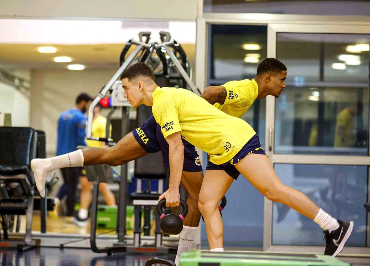 Fenerbahçe, Fatih Karagümrük maçı için hazırlıklarını sürdürdü