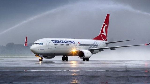 Fırtına İstanbul'da hava yolu ulaşımını da vurdu! THY ve Pegasus'un 187 seferi iptal