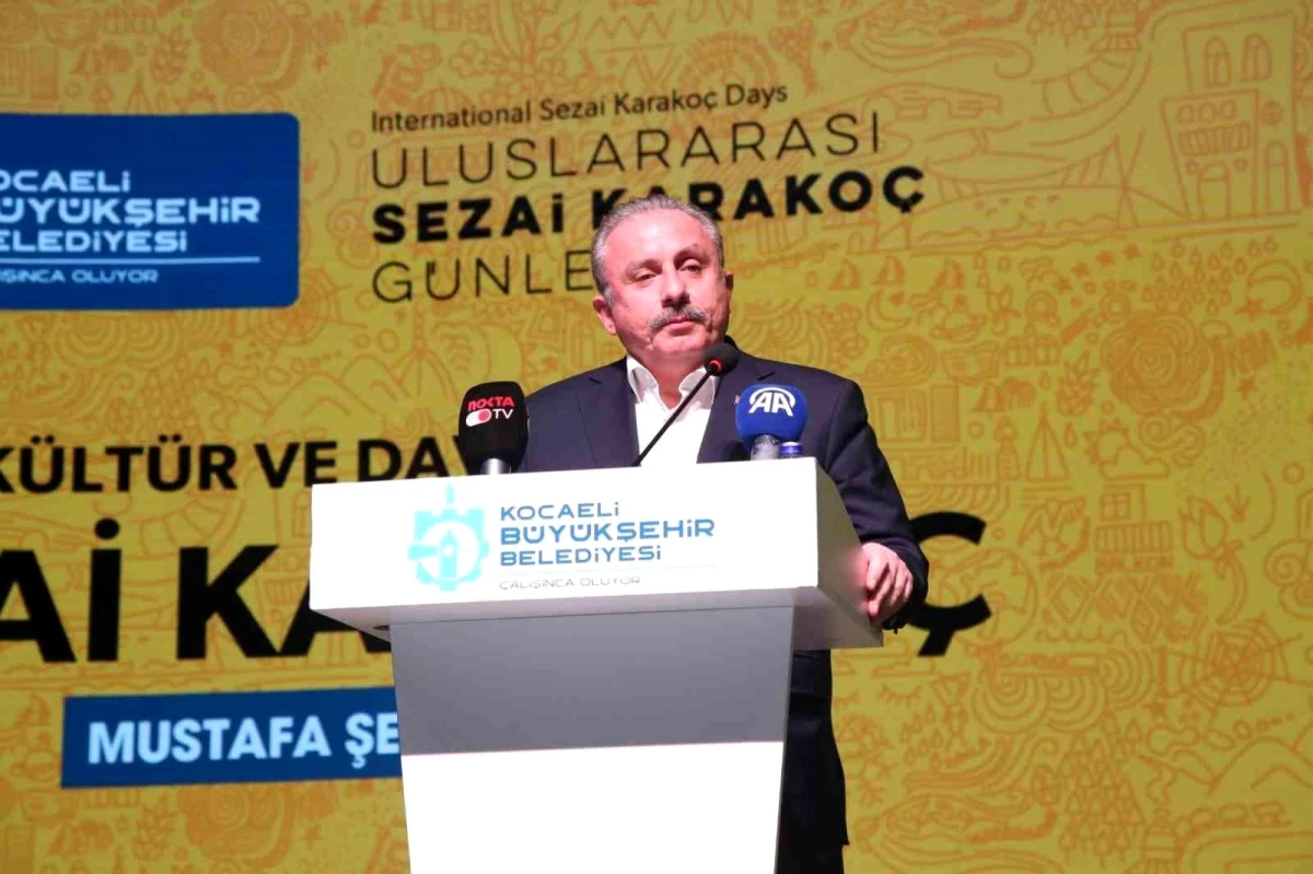 Eski TBMM Başkanı Mustafa Şentop, Sezai Karakoç\'un İslam birliğine adanmışlığını anlattı
