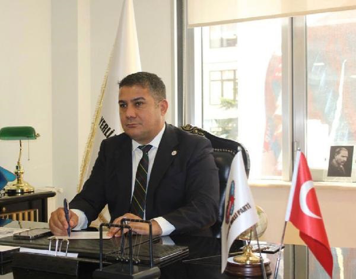 Yerli ve Milli Parti Genel Başkanı: Esad ile Görüşülüp Suriyeliler Ülkelerine Gönderilmeli