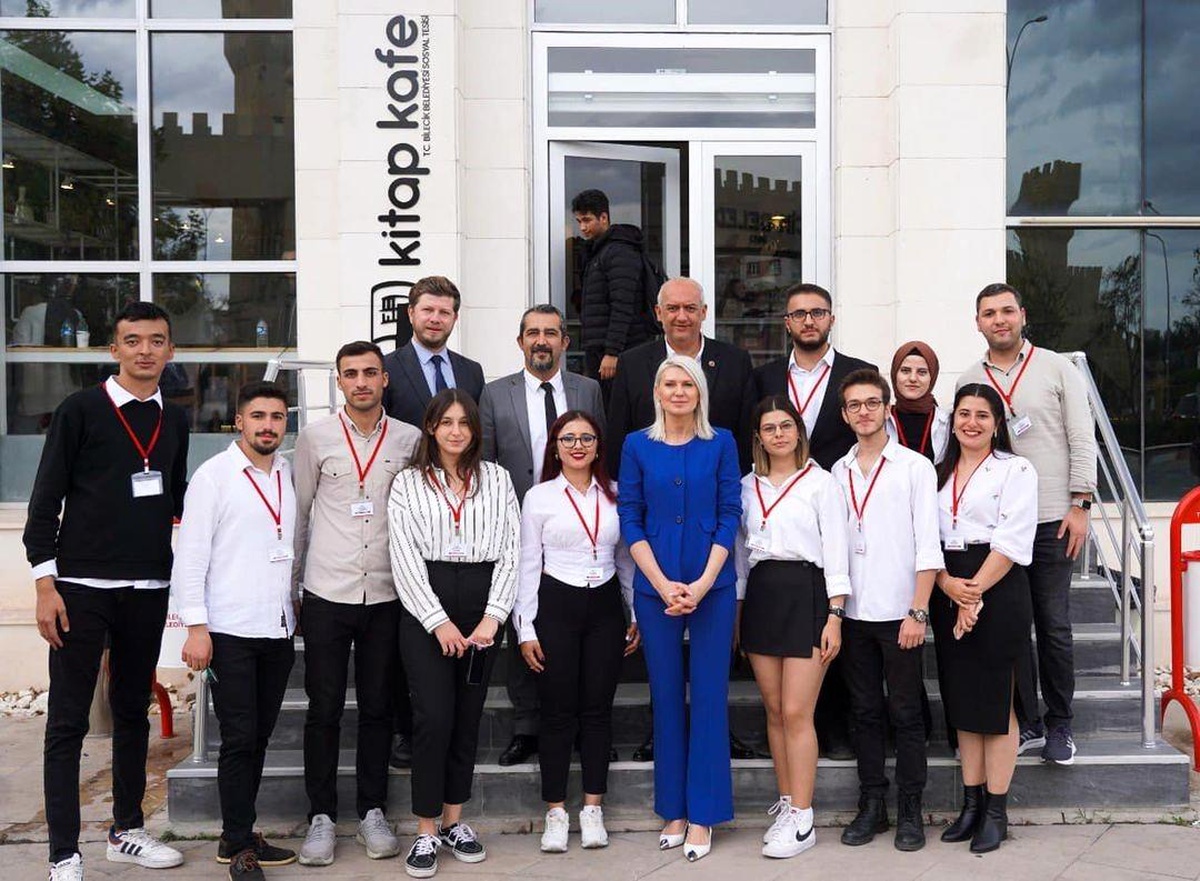 Bilecik Belediye Başkan V. Melek Mızrak Subaşı Ziraat Fakültesi öğrencileri ile bir araya geldi