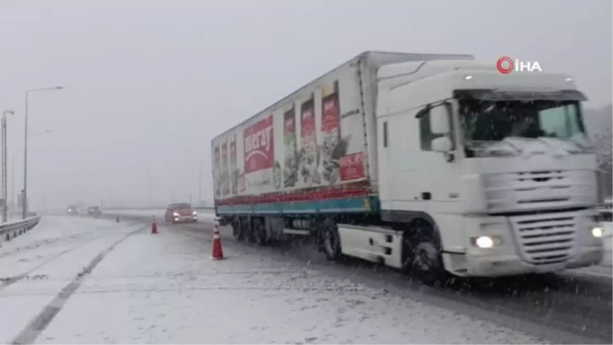 Bolu Dağı\'nda Yoğun Kar Yağışı