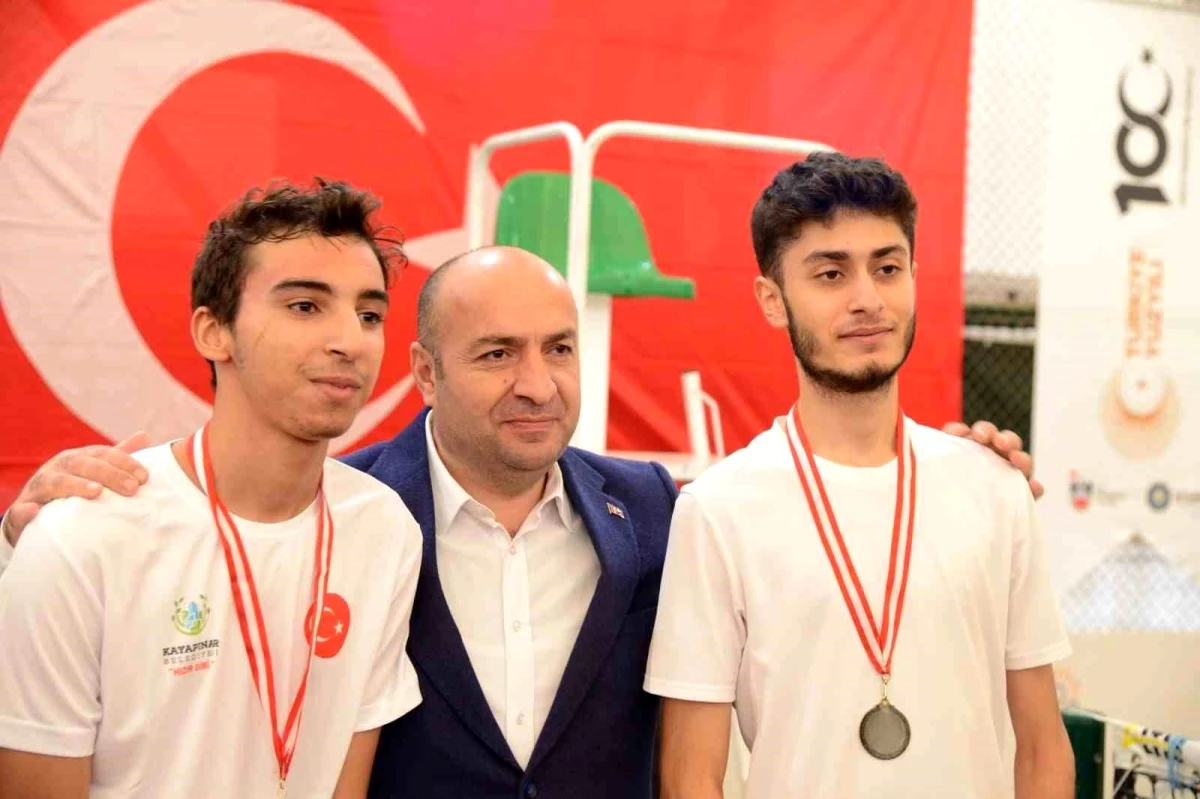 Diyarbakır Büyükşehir Belediyesi\'nin düzenlediği tenis turnuvası sona erdi