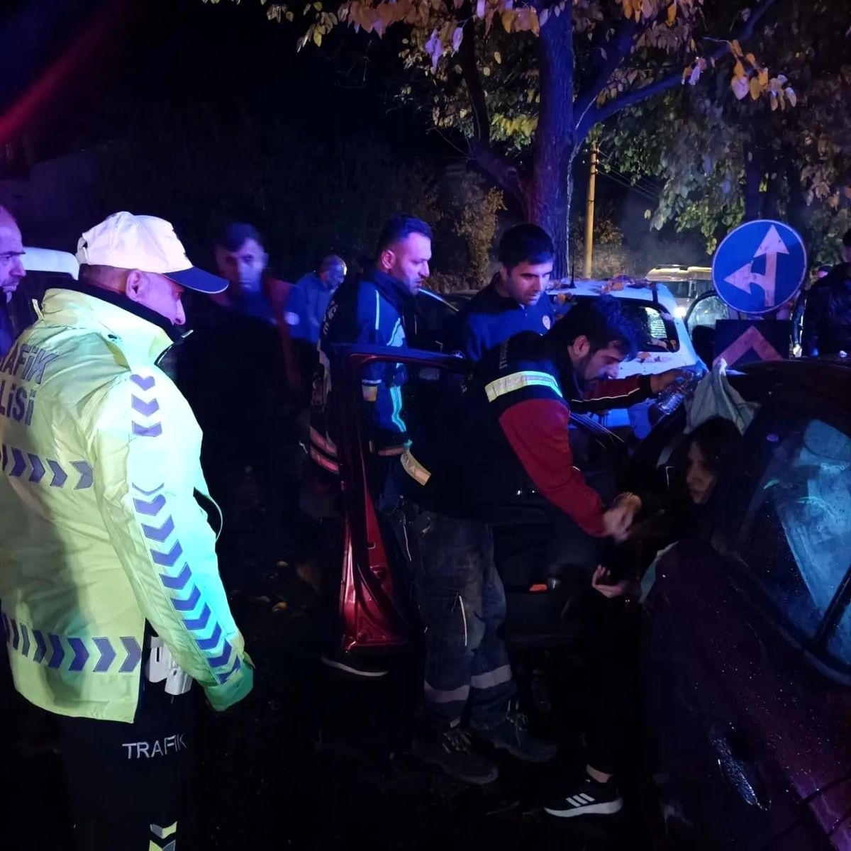 Elazığ\'da Otomobil Çarpışması Sonucu 2 Kişi Yaralandı