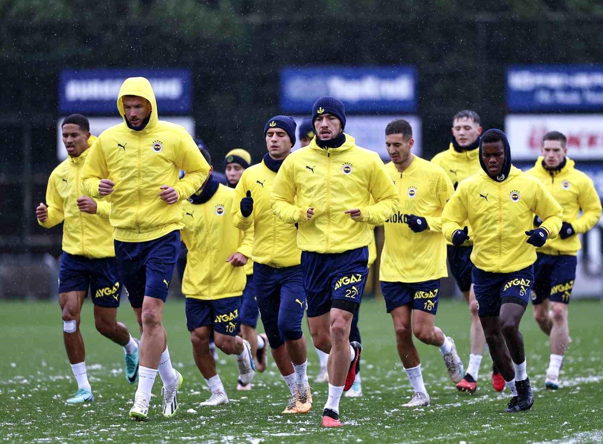 Fenerbahçe, Fatih Karagümrük maçı için hazırlıklarını sürdürdü
